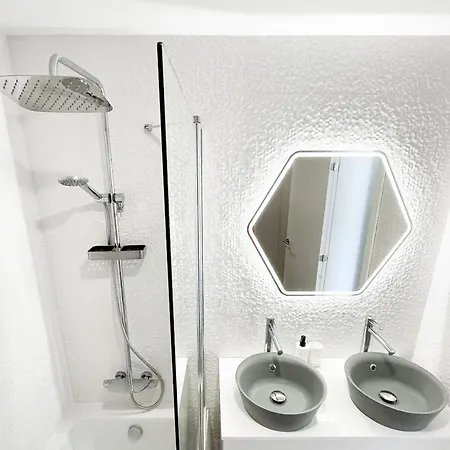 Penthouse Triplex Com Jacuzzi T3 Hsr Vilamarina * Vilamoura