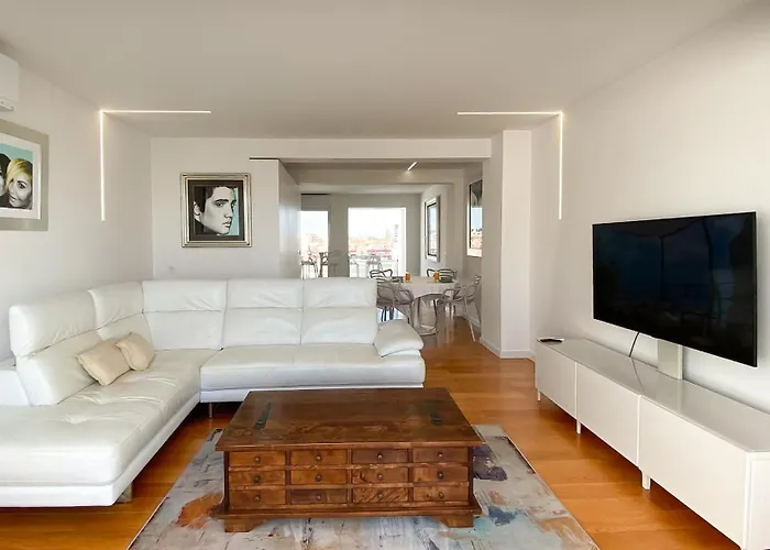 Penthouse Triplex Com Jacuzzi T3 Hsr Vilamarina