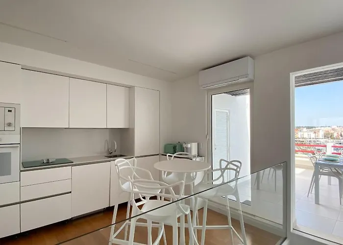 Апартаменты Penthouse Triplex Com Jacuzzi T3 Hsr Vilamarina