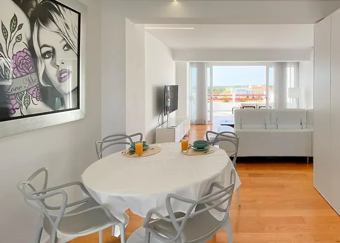 Penthouse Triplex Com Jacuzzi T3 Hsr Vilamarina Апартаменты *